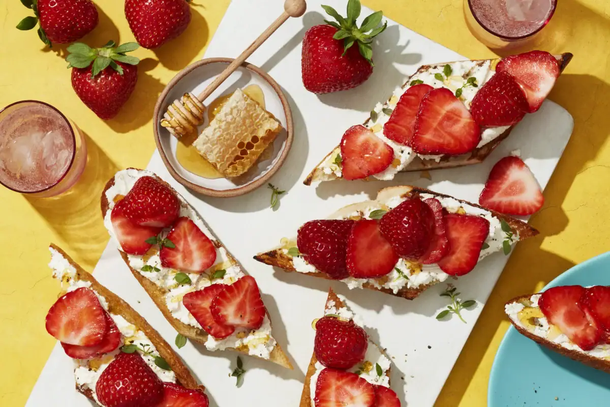Strawberry goat cheese sandwiches